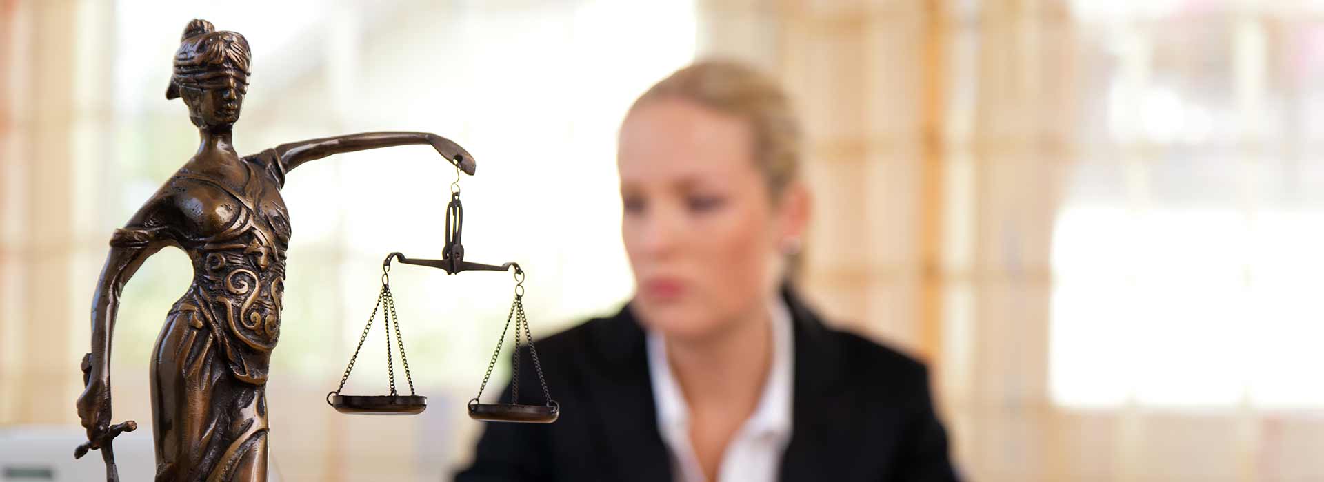 Assurance protection juridique pour professionnel Charleroi